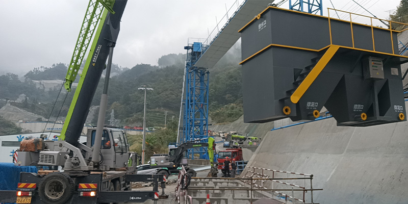 濟(jì)南氣浮機(jī)設(shè)備安裝調(diào)試現(xiàn)場